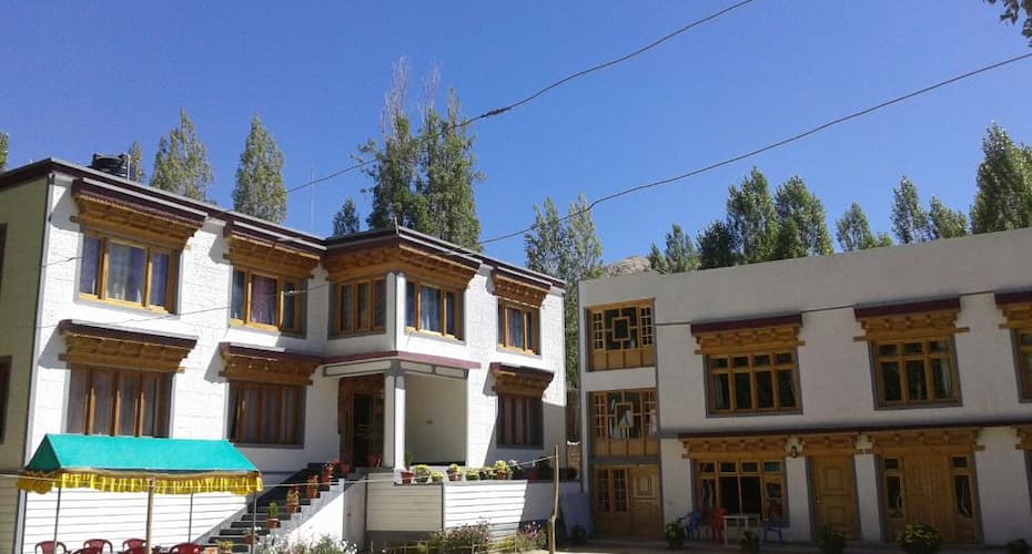 Hotel Layul Palace, Leh 1